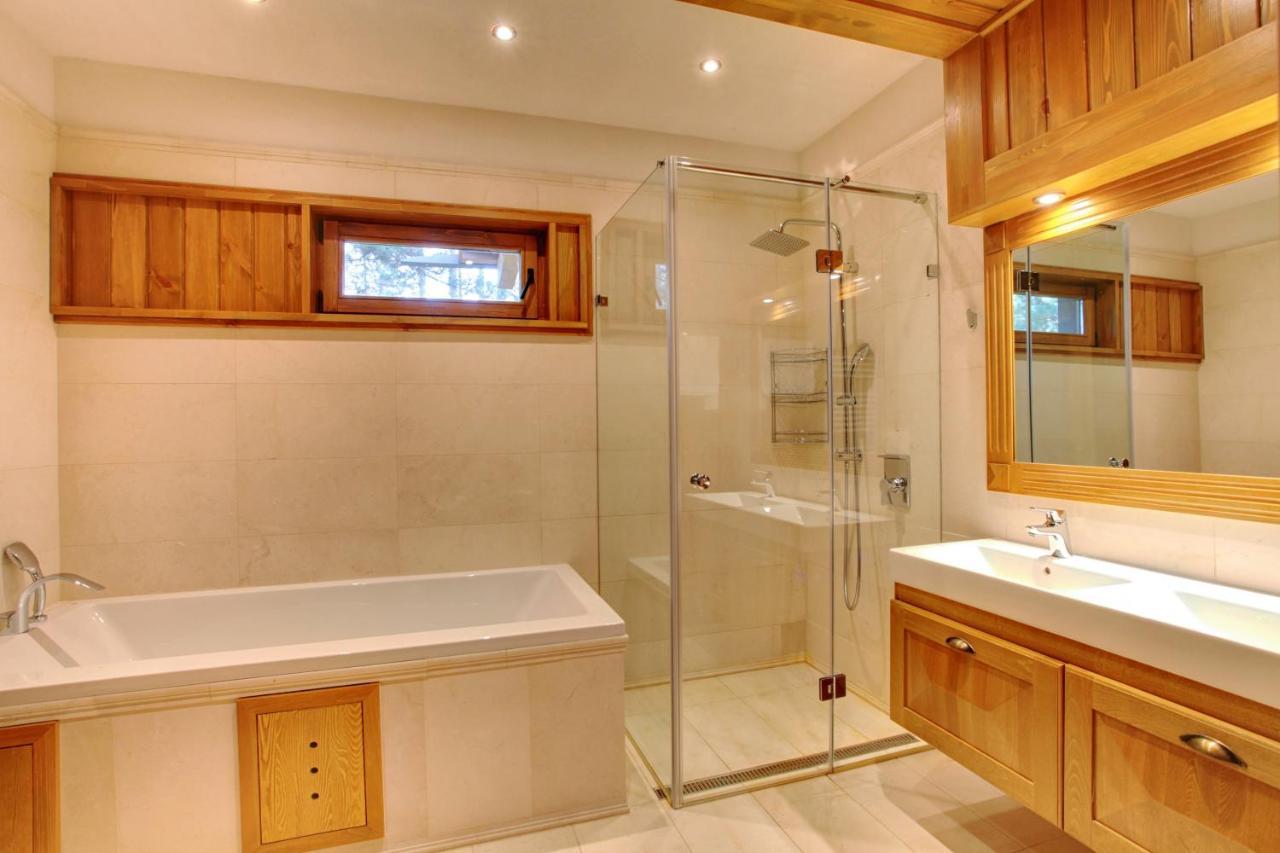 Villa Four Seasons Razlog Bagian luar foto