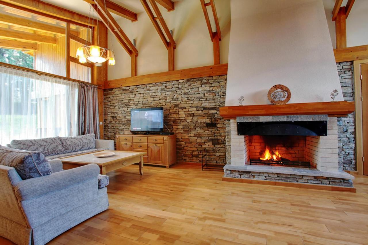 Villa Four Seasons Razlog Bagian luar foto